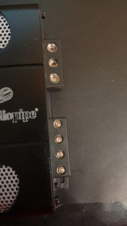 Amplificador Audiopipe, Clase D de 1200 vatios (USADO).