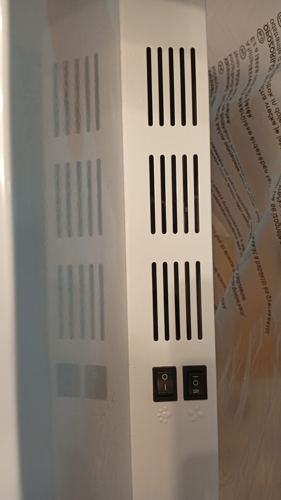 Campana extractora de 30", ventilador de escape de 2 velocidades.