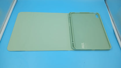 Funda Kenke para iPad de 11", con teclado, Bluetooth, portalápices.(USADO).