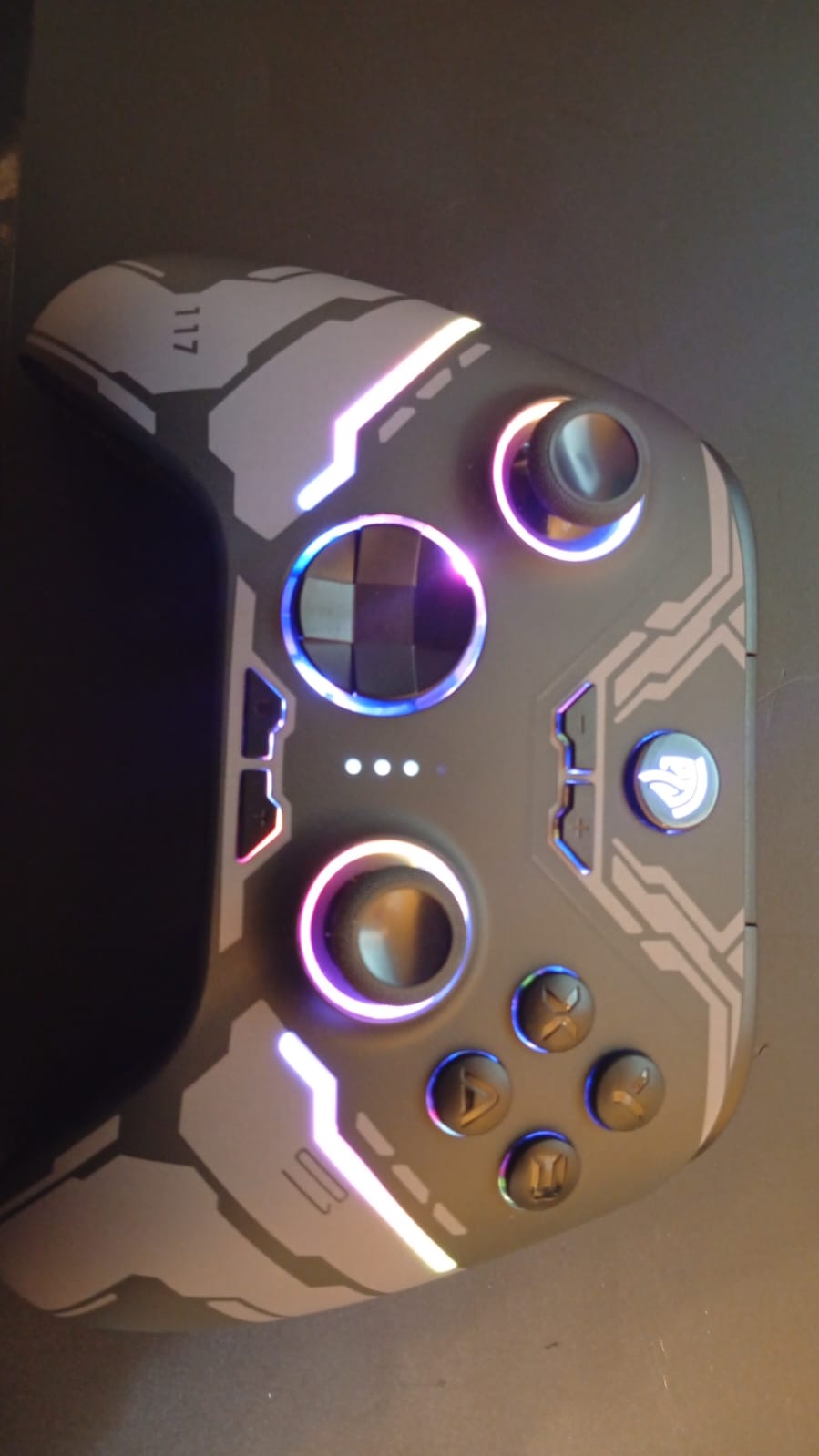 Controlador inalámbrico Bluetooth, para PC, iluminación RGB (USADO).