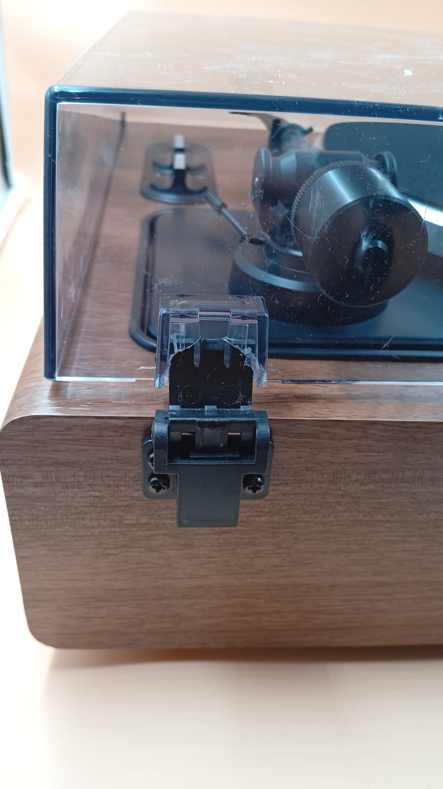 Tocadiscos De Transmisión Por Correa 1 By One, (USADO CON DETALLE).