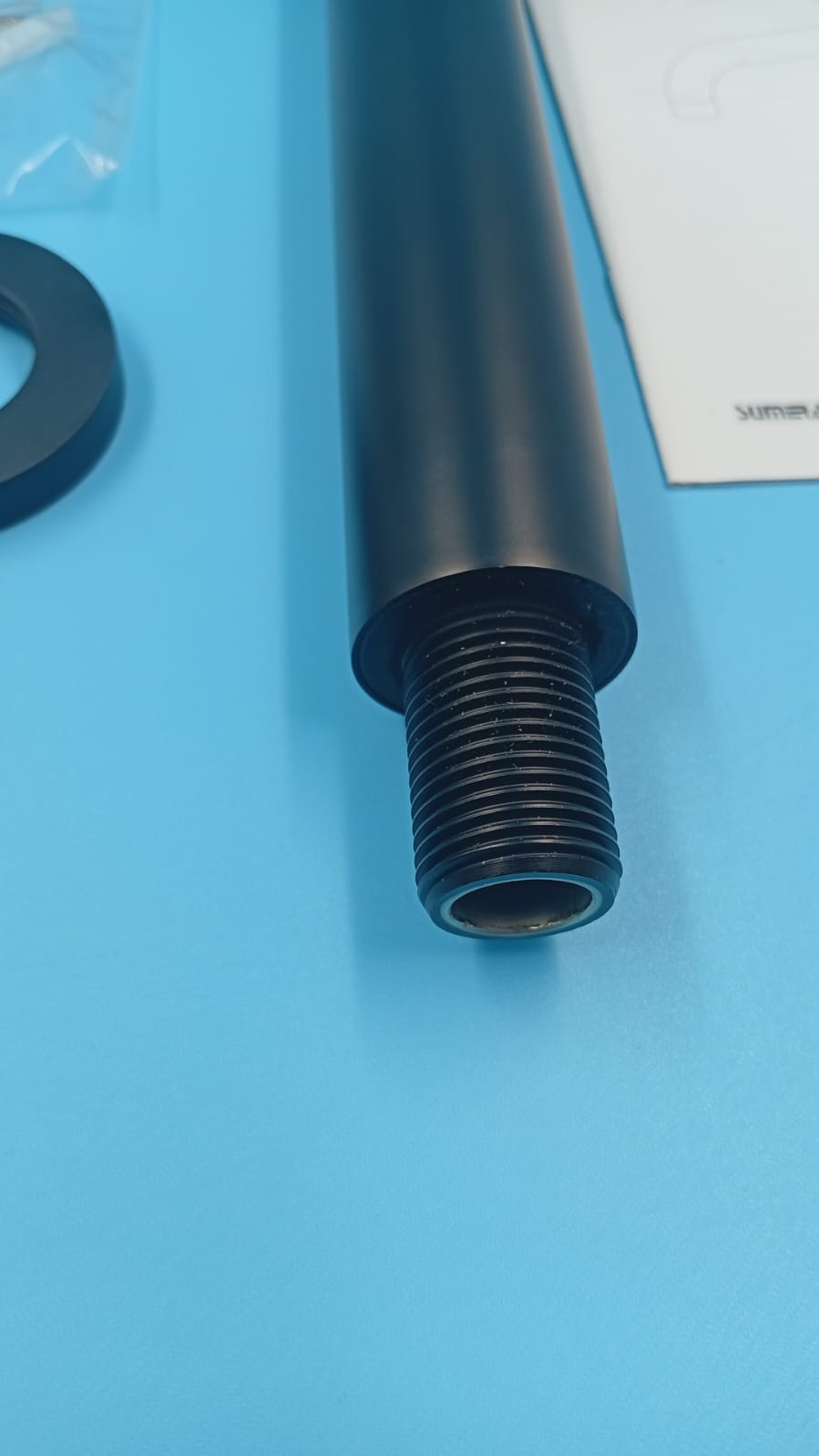 Grifo y llaves para bañera SUMERAIN, negro mate, montaje en pared.