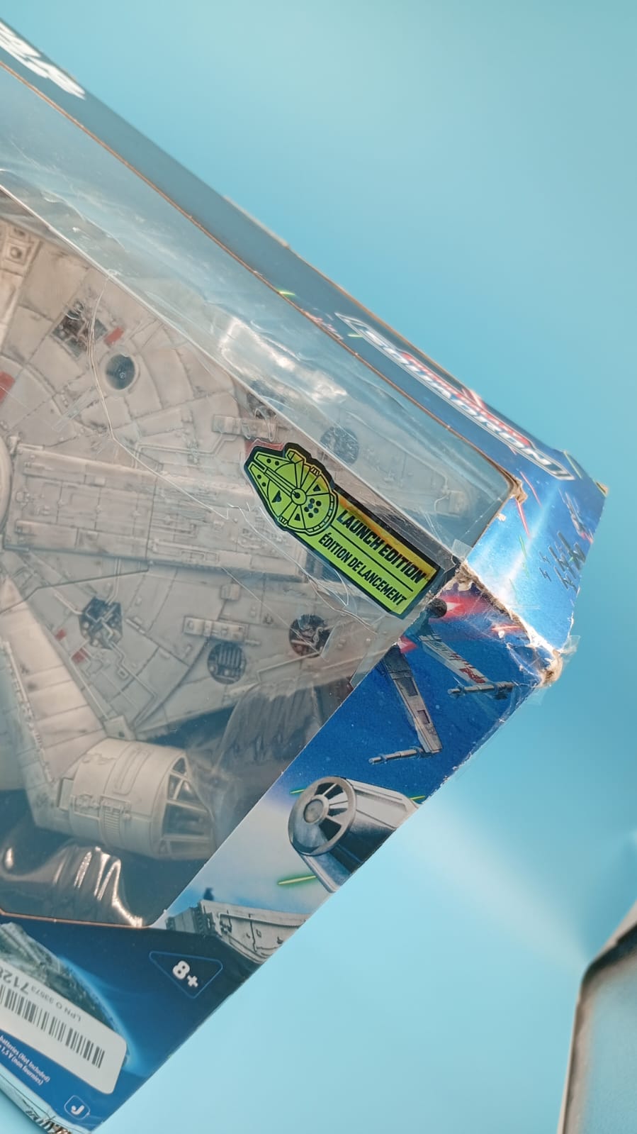 Figura Star Wars, Feature Vehicle, Milennium Falcon, (DETALLE CAJA).