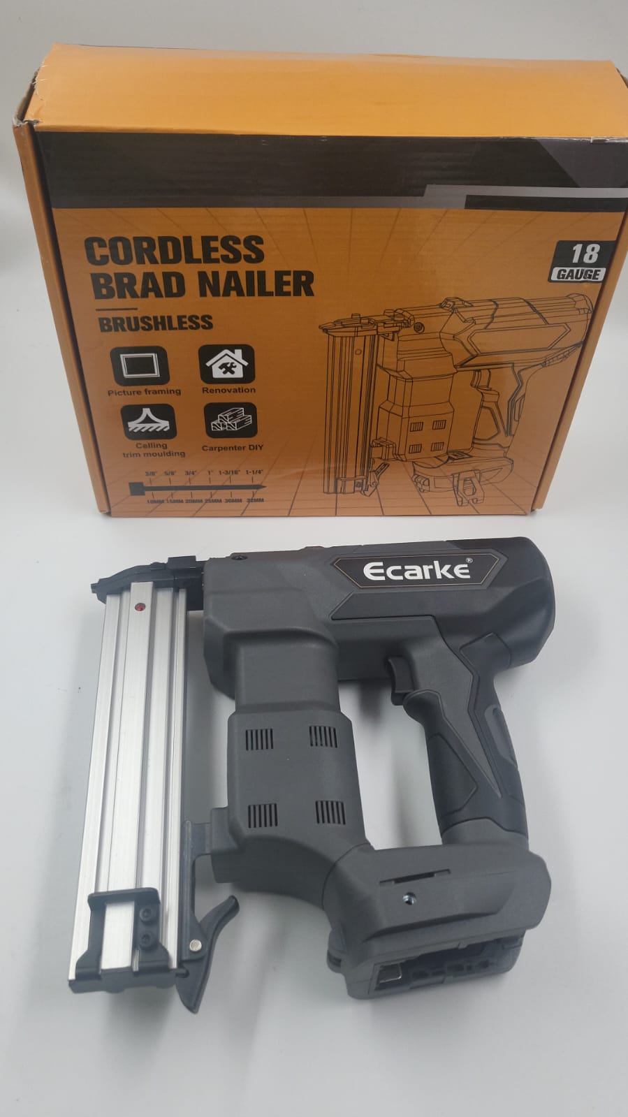 Clavadora Brad inalámbrica 18GA 20V máx., pistola de clavos calibre 18