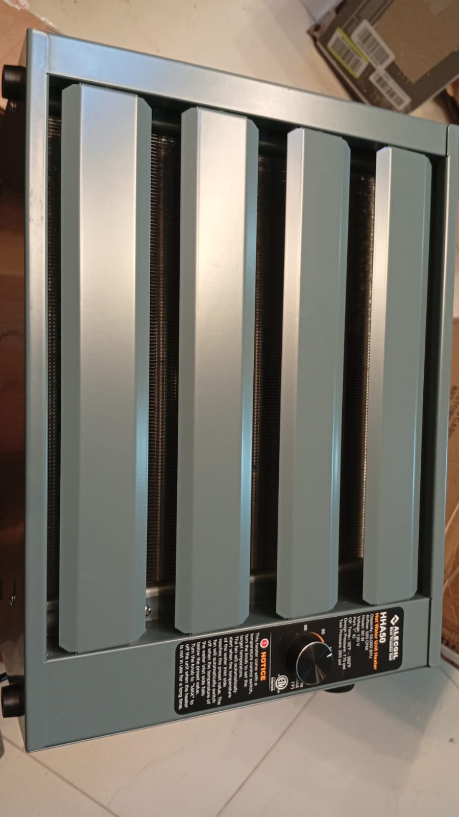 Calentador hidronico de 50.000 BTU, calor de agua a aire.(DETALLE).