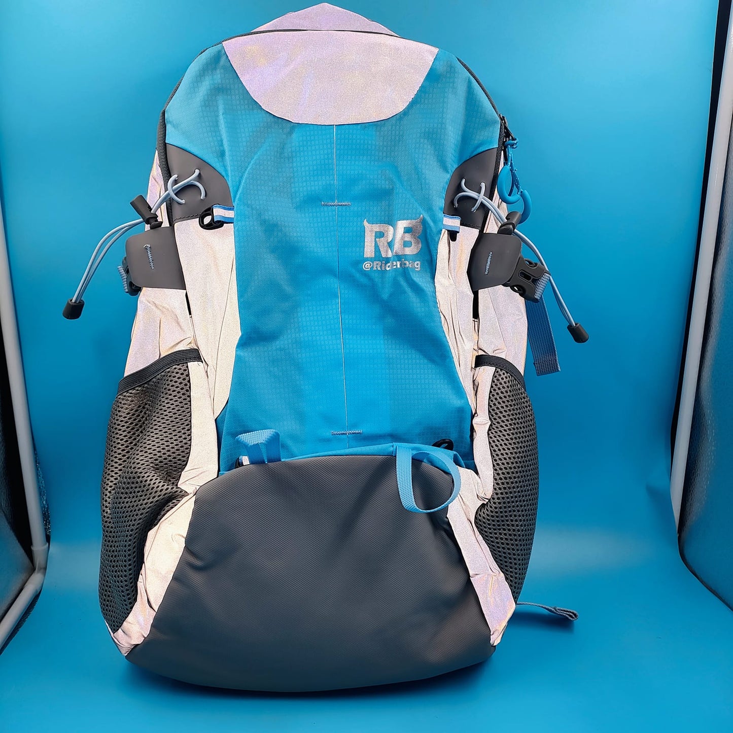 Mochila reflectante para motocicleta. Mochila ligera.