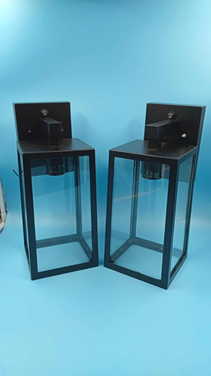 Lámparas de pared exterior, con sensor de atardecer a amanecer.