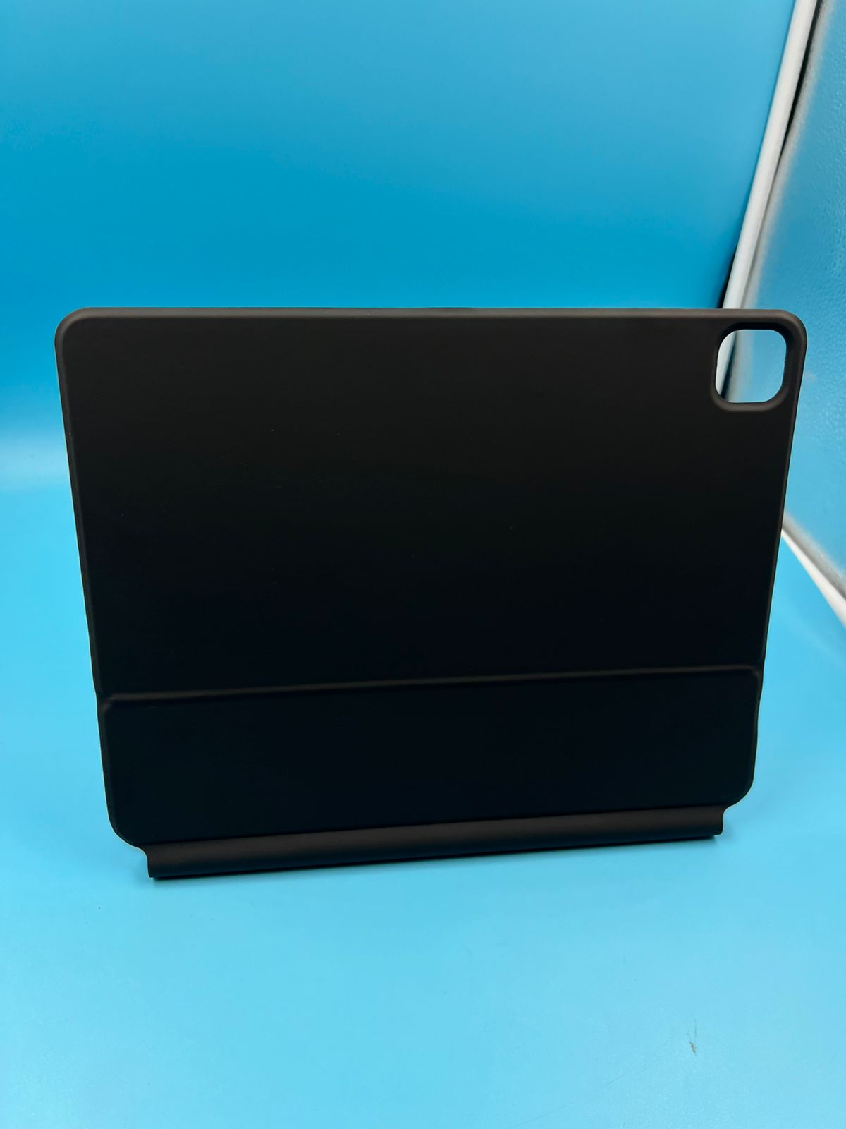 Funda con teclado inalámbrico flotante magnético Ipad Pro 13"