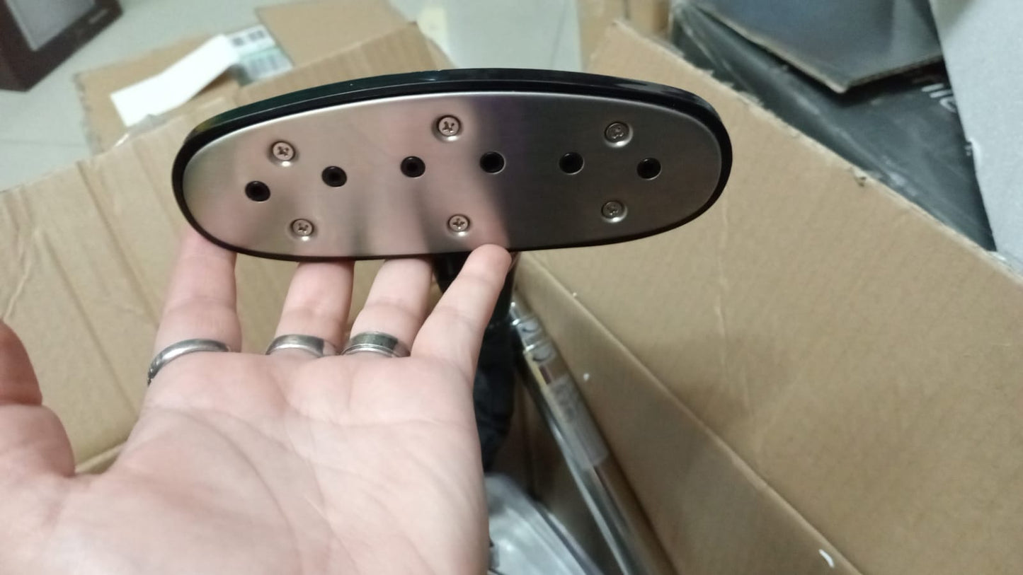 Anthter Vaporizador para ropa, 2.4L, con ruedas, plateado,(USADO).