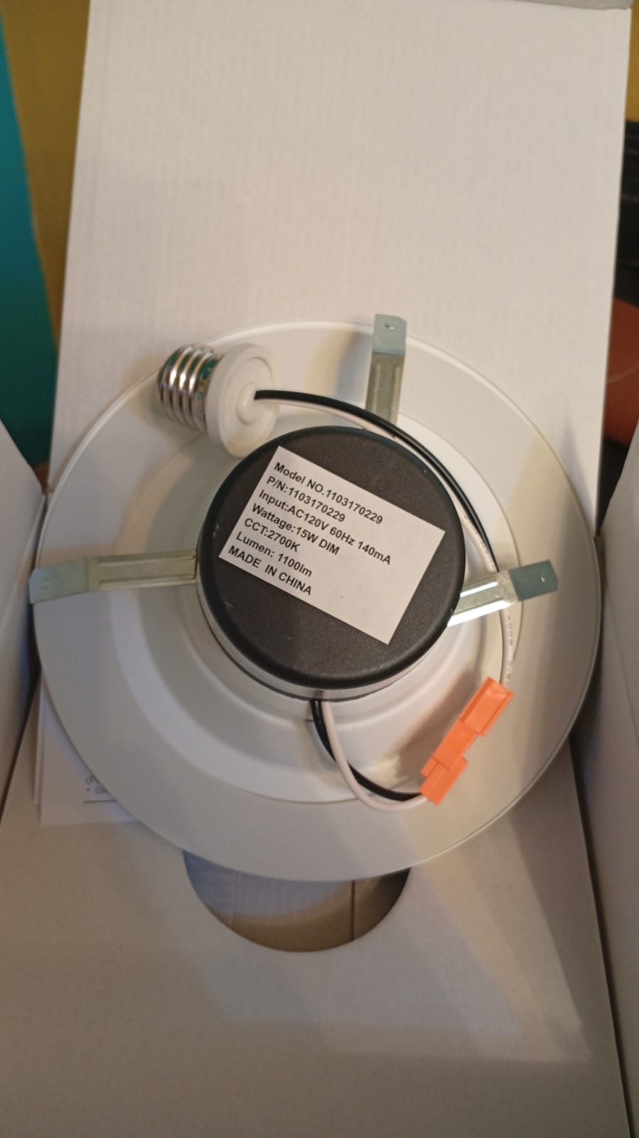 Luz LED Sengled dimmable, empotrable, retrofit, 5/6", 100W.