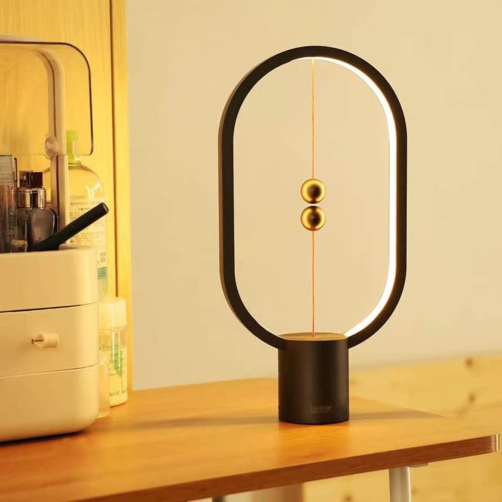 Lámpara de mesa LED con interruptor magnético, Zanwen Li design.