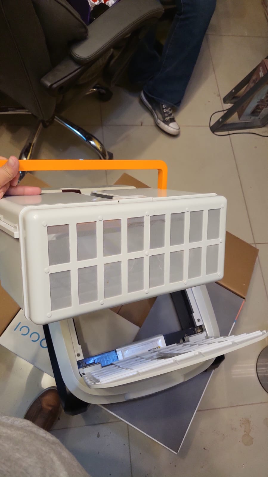 Limpiador automático robótico de piscina con energía solar, VIDAPOOL