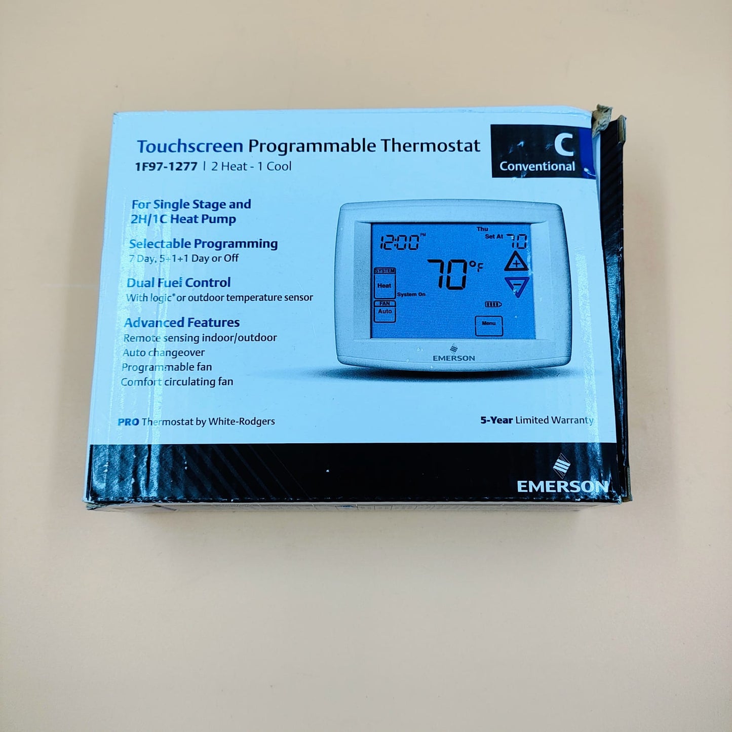Termostato táctil con control de humedad- Emerson 1F97-1277 (Usado)