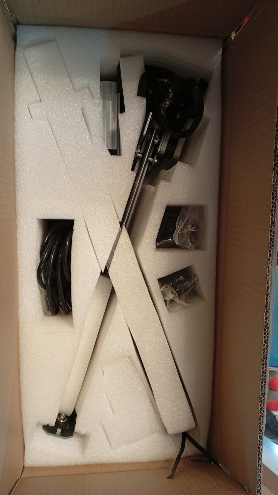 Creality Falcon, Máquina grabadora láser, 10 W, para madera y metal.