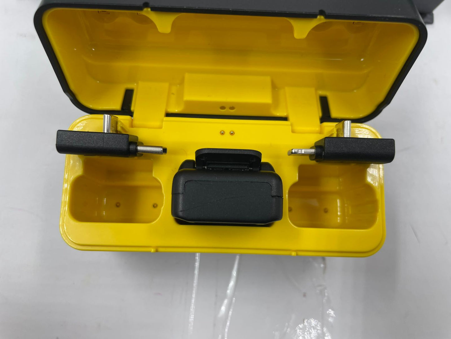 NEEWER CM28 Micrófono Solapa Inalámbrico Profesional.(USADO)