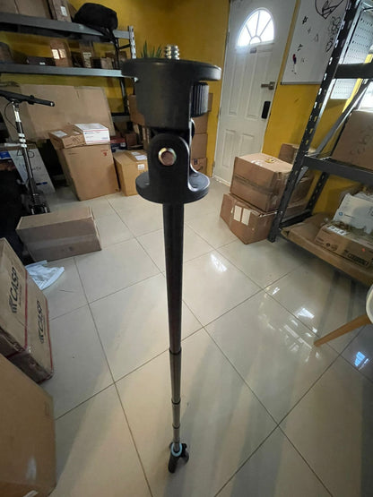 Trípode  KAIESS Selfie de 62 Pulgadas Con Control Remoto.