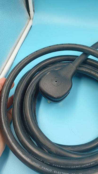 Cargador portátil para automóvil Tesla, Alxum Level 2 (USADO).