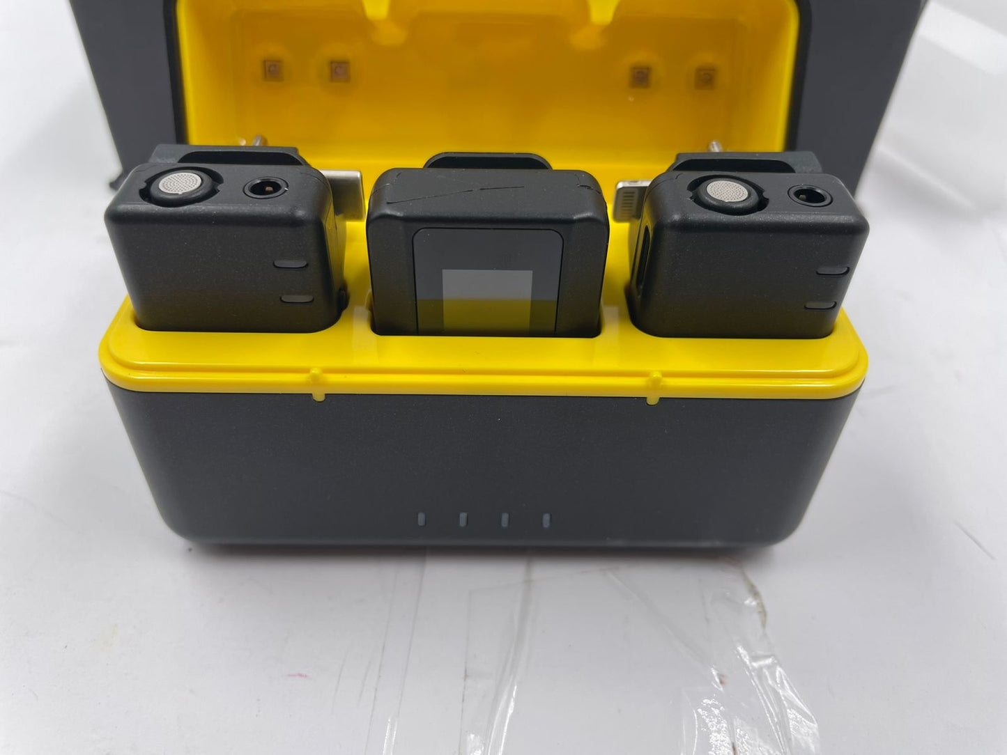 NEEWER CM28 Micrófono Solapa Inalámbrico Profesional.(USADO)