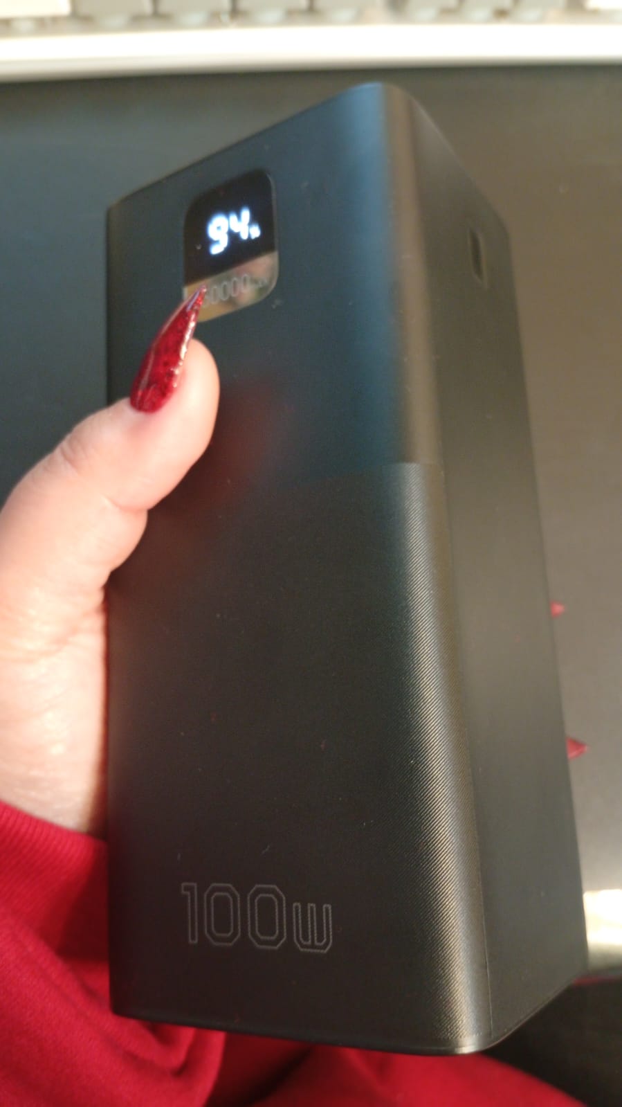 Cargador portátil de 100 W, 50000 mAh, 4 out, 3 in, (USADO).