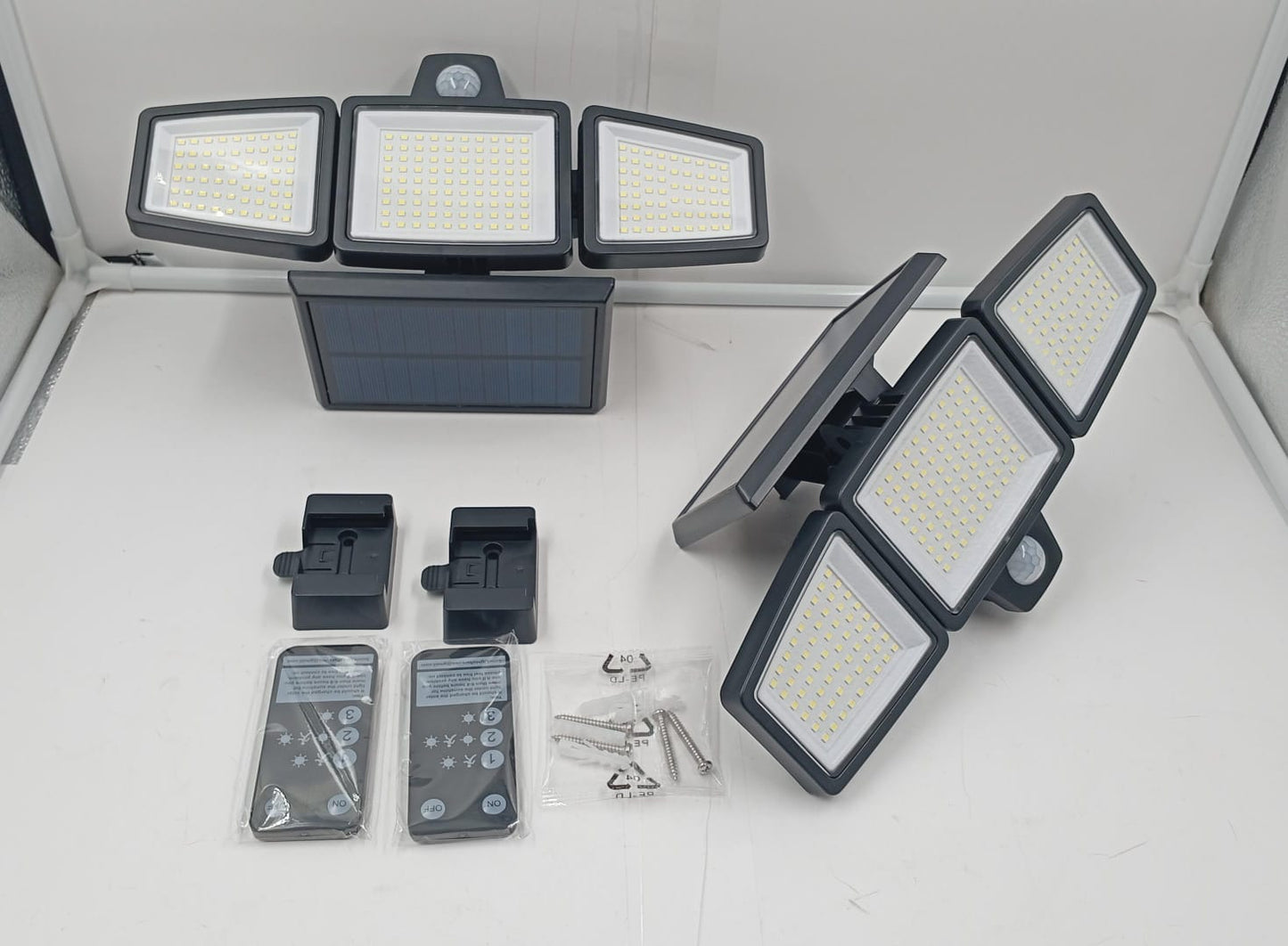 Luces solares para exteriores, sensor de movimiento, IP65.