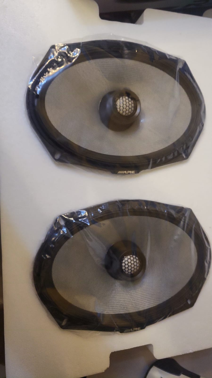 Altavoces coaxiales de alta resolución Alpine R2-S69 serie R 6x9