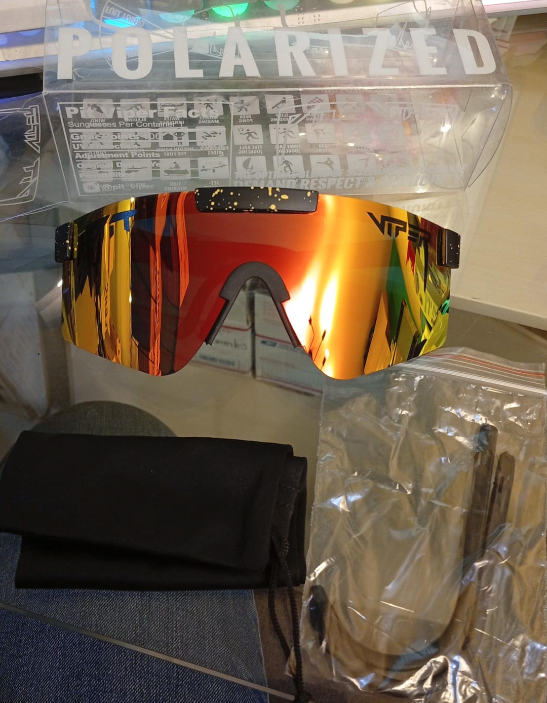 Gafas de sol Pit Viper, polarizadas, Protección UVA,UVB: 100%.