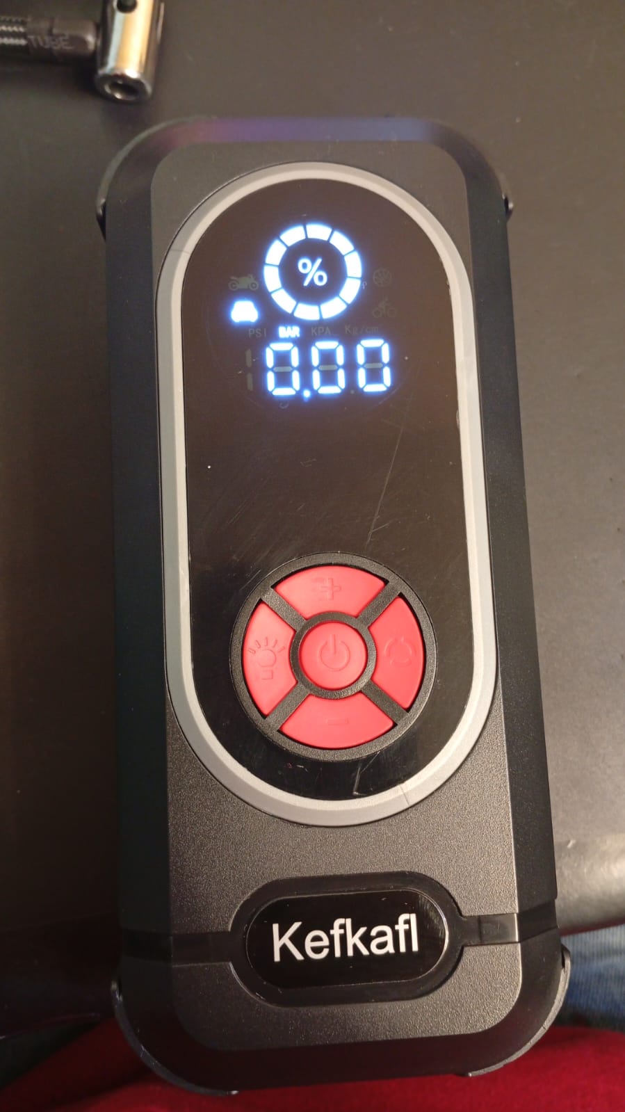 Arrancador portátil para coche con compresor de aire, Kefkafl.