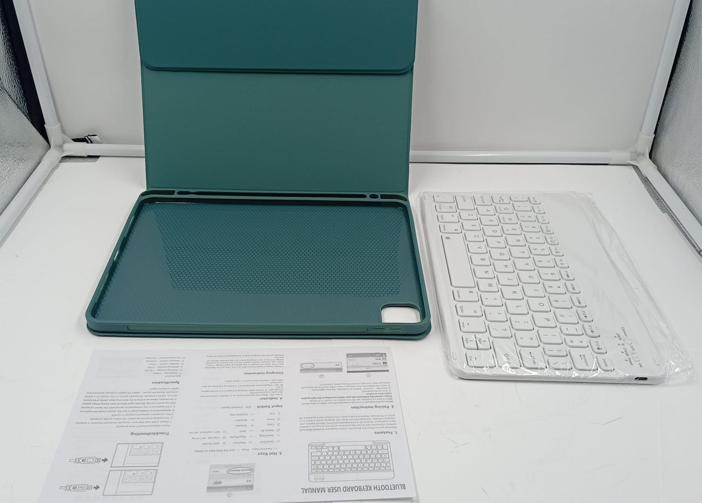 Funda con teclado para iPad Pro de 11", Bluetooth, Recargable.