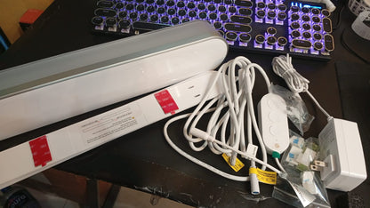 Juego de dos luces de montaje en pared Govee, Regulables (USADO)