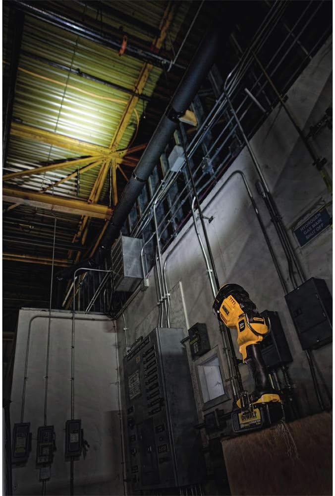 DEWALT Reflector de Luces Led 20V máx., DCL043, (USADO).