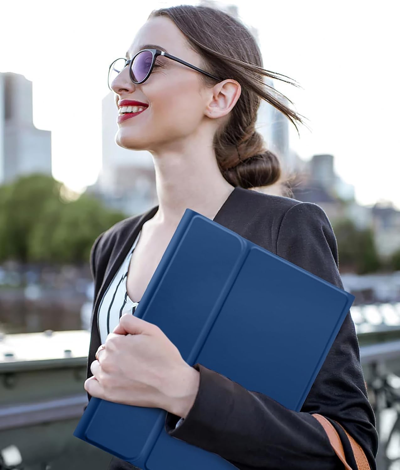 Funda con teclado trackpad iPad de 11ª y 10ª generación