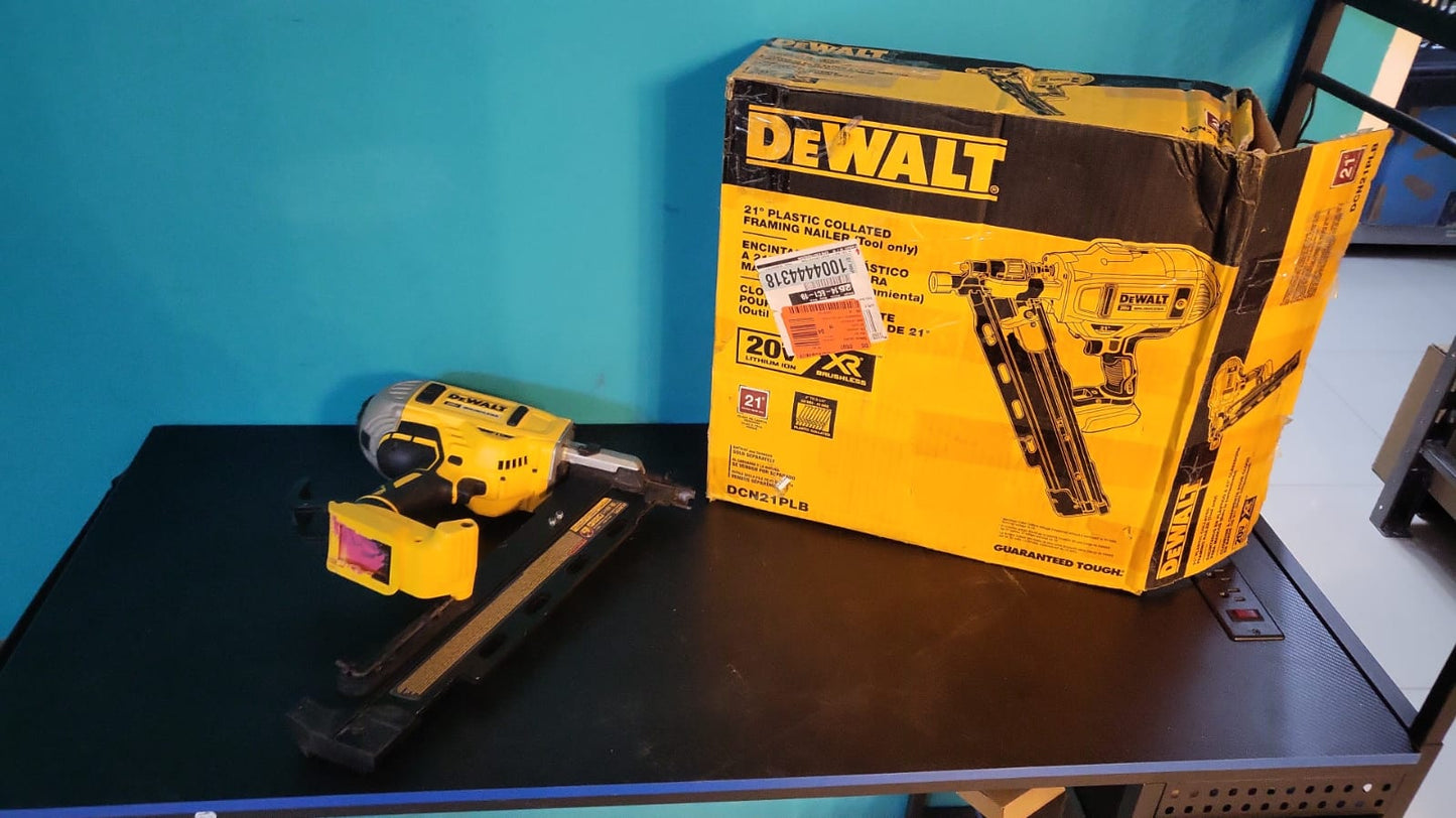 Dewalt  Clavadora De Encuadre De 20 V Max USADO