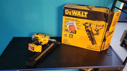 Dewalt  Clavadora De Encuadre De 20 V Max USADO