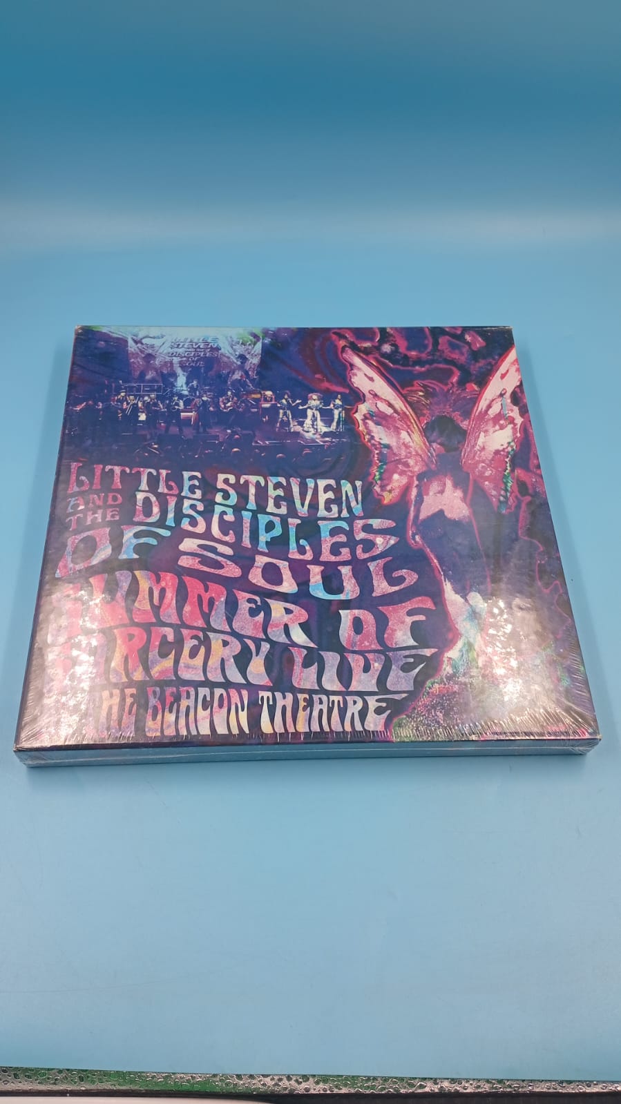 Caja de vinilos, Summer of Sorcery en vivo En el Teatro Beacon (5).