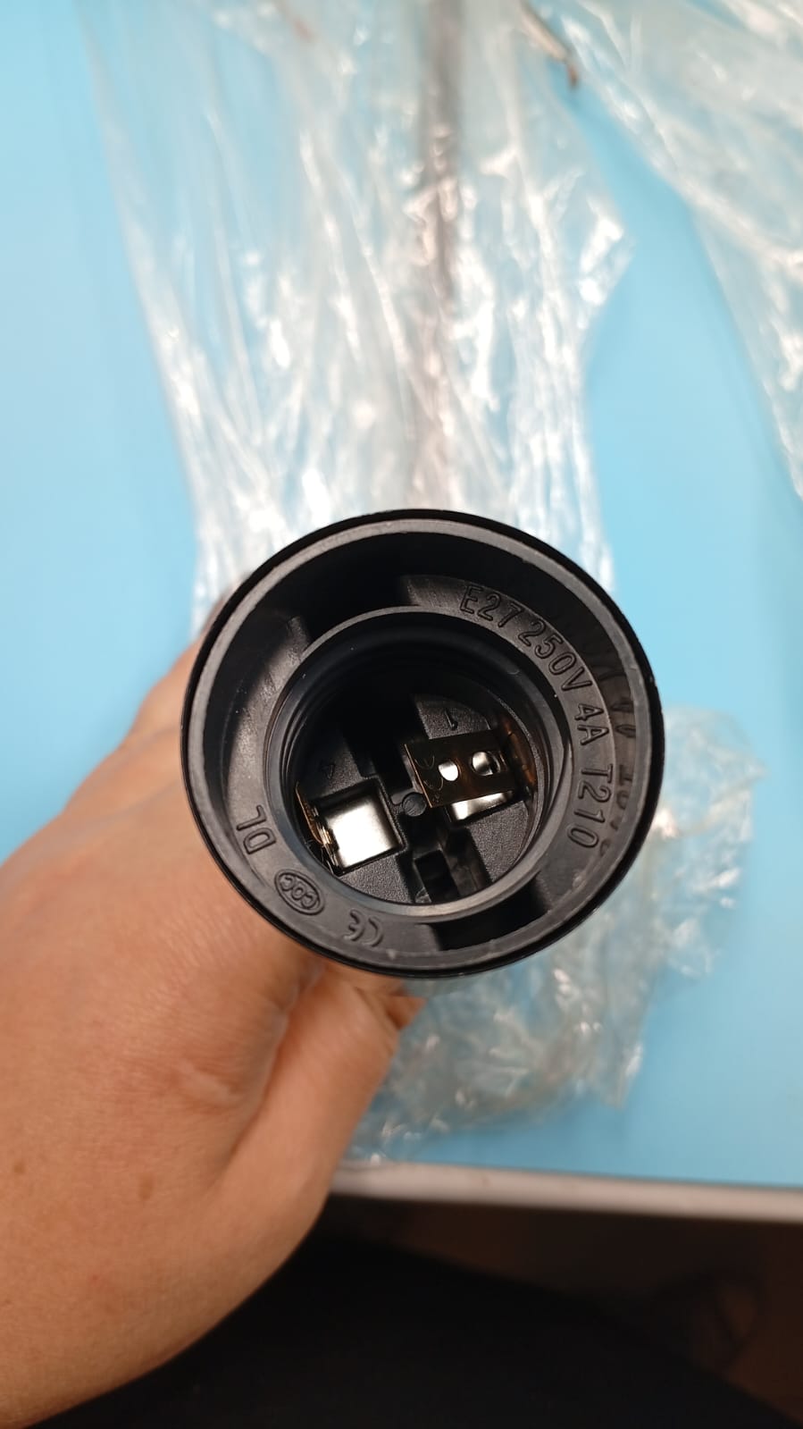 Lámpara de techo, vintage, de 8 luces E27, de metal semi-empotrado.