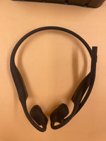 LEVN - Auriculares de oído abierto con micrófono.(USADOS)