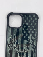 Funda compatible con iPhone 14/13, diseño con patrón de parachoques trasero.