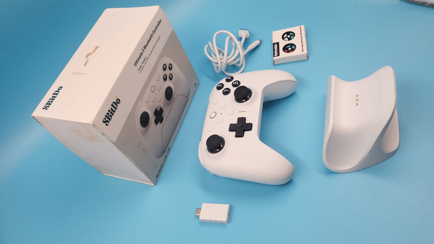 8Bitdo Ultimate 2 Bluetooth Controller for Switch/Switch 2 & Windows PC. USADO