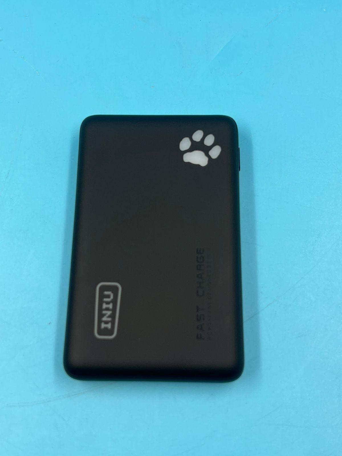 Cargador Iniu BI-B41 Usb-C Con Cable Carga Rápida