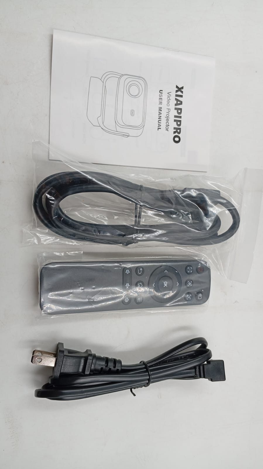 Mini proyector con WiFi y Bluetooth, inteligente, 1080p, 15000L.