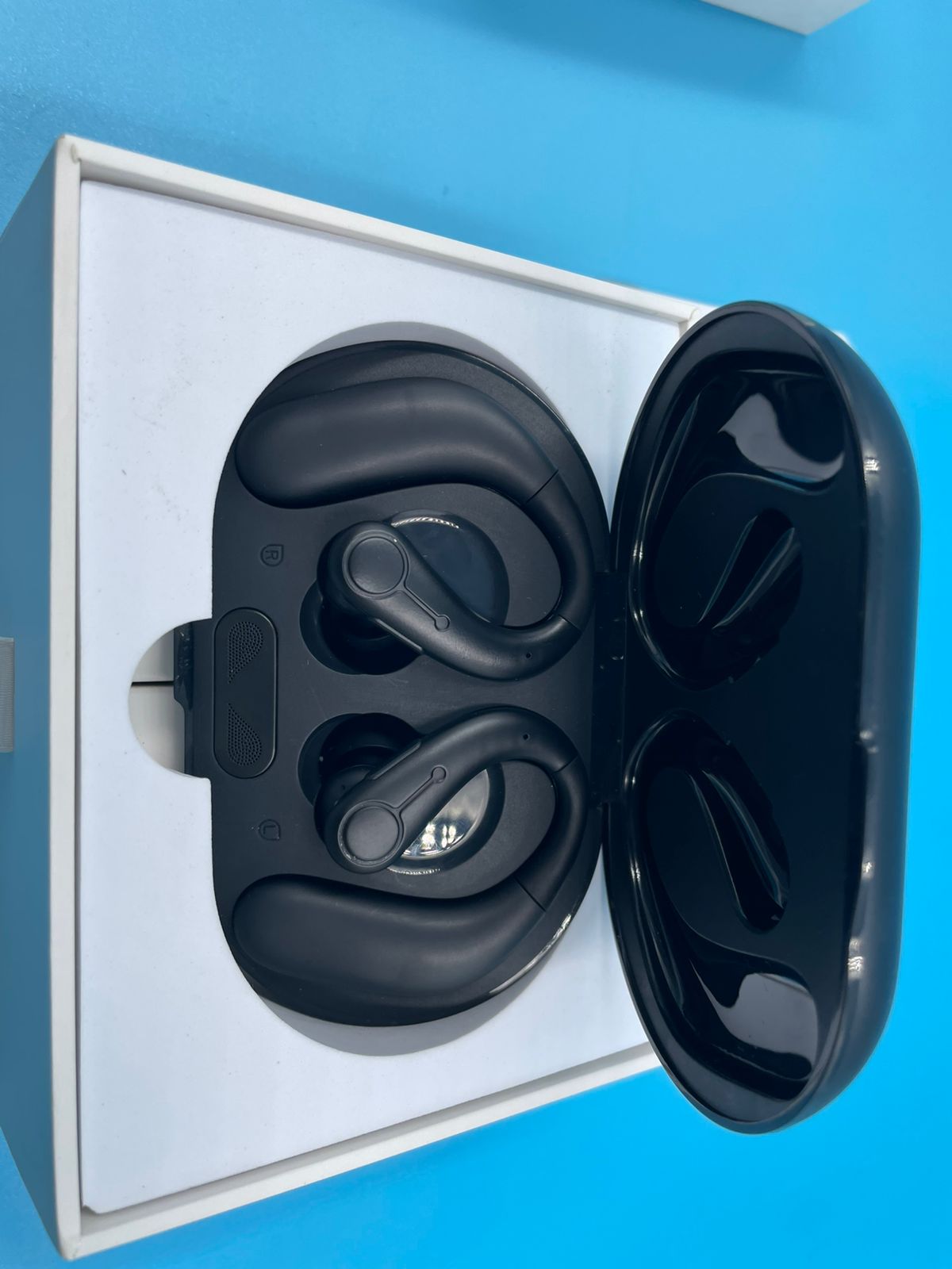 Audífonos con Bluetooth, ROYAL HEARING.(USADOS)