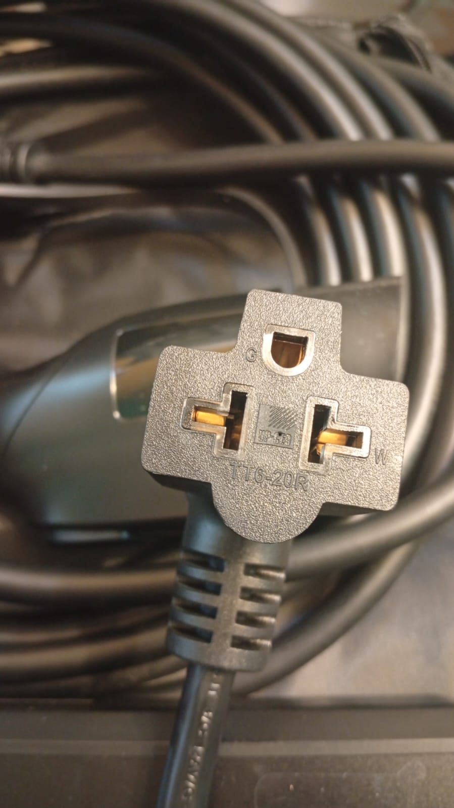 Cargador de auto portátil EV, nivel 1 y 2, 16 amp. 110/240V (USADO)