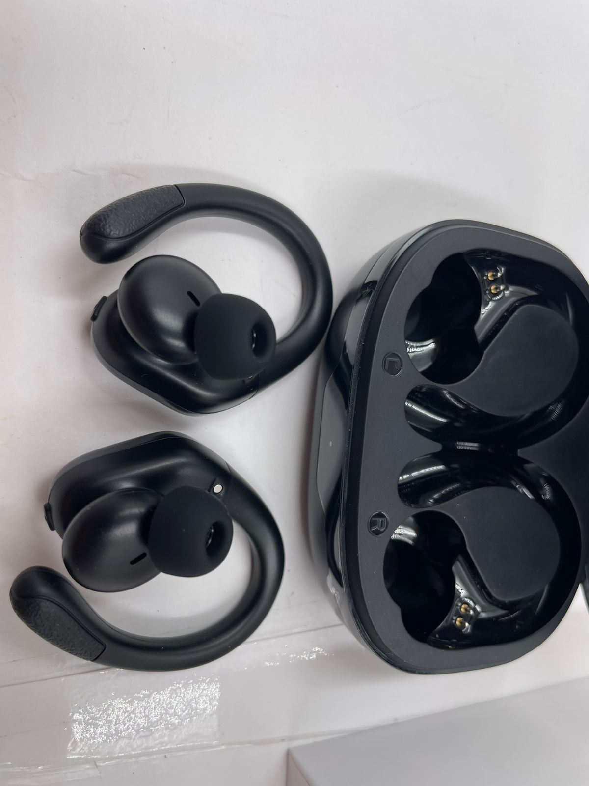 Auriculares inalámbricos bx17,bluetooth practicos y comodos.