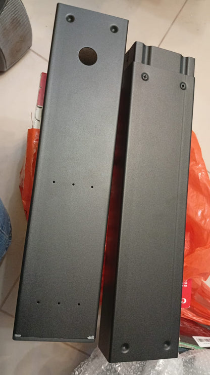 Pedestal para cargador EV de Tesla 60 amp/250V, (USADO).