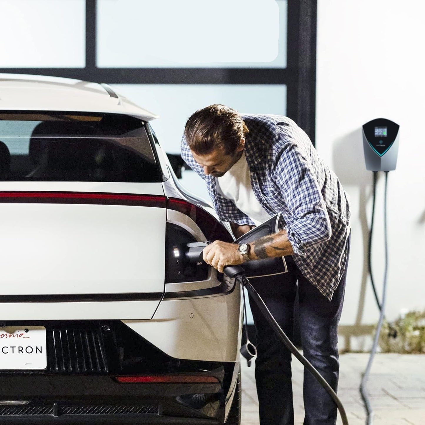 Estación de carga, para vehículos eléctricos de 48 amp.