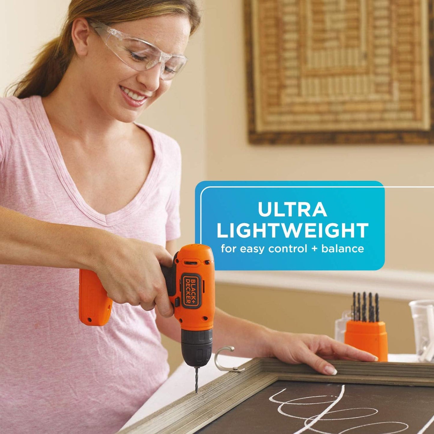 Taladro inalámbrico BLACK+DECKER 8 V Máx. (BDCD8C)
