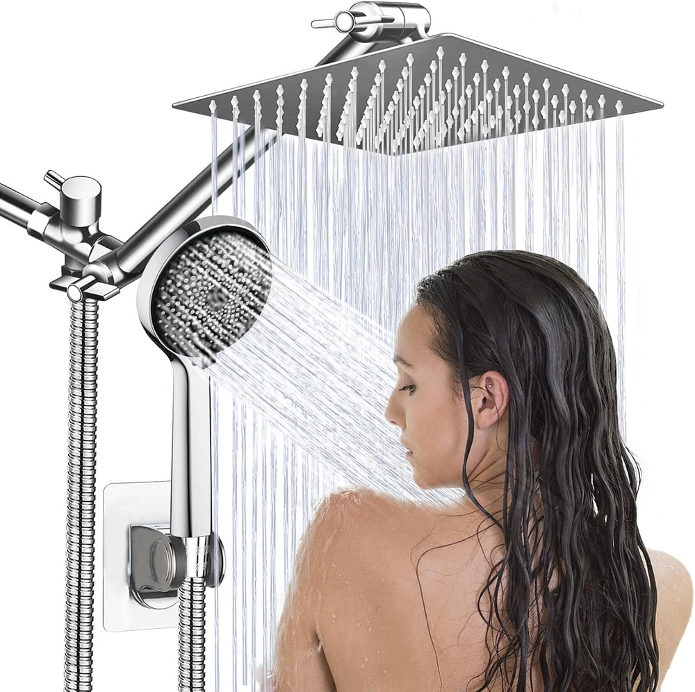 Cabezal de ducha con pulverizador de mano y brazo de extensión.