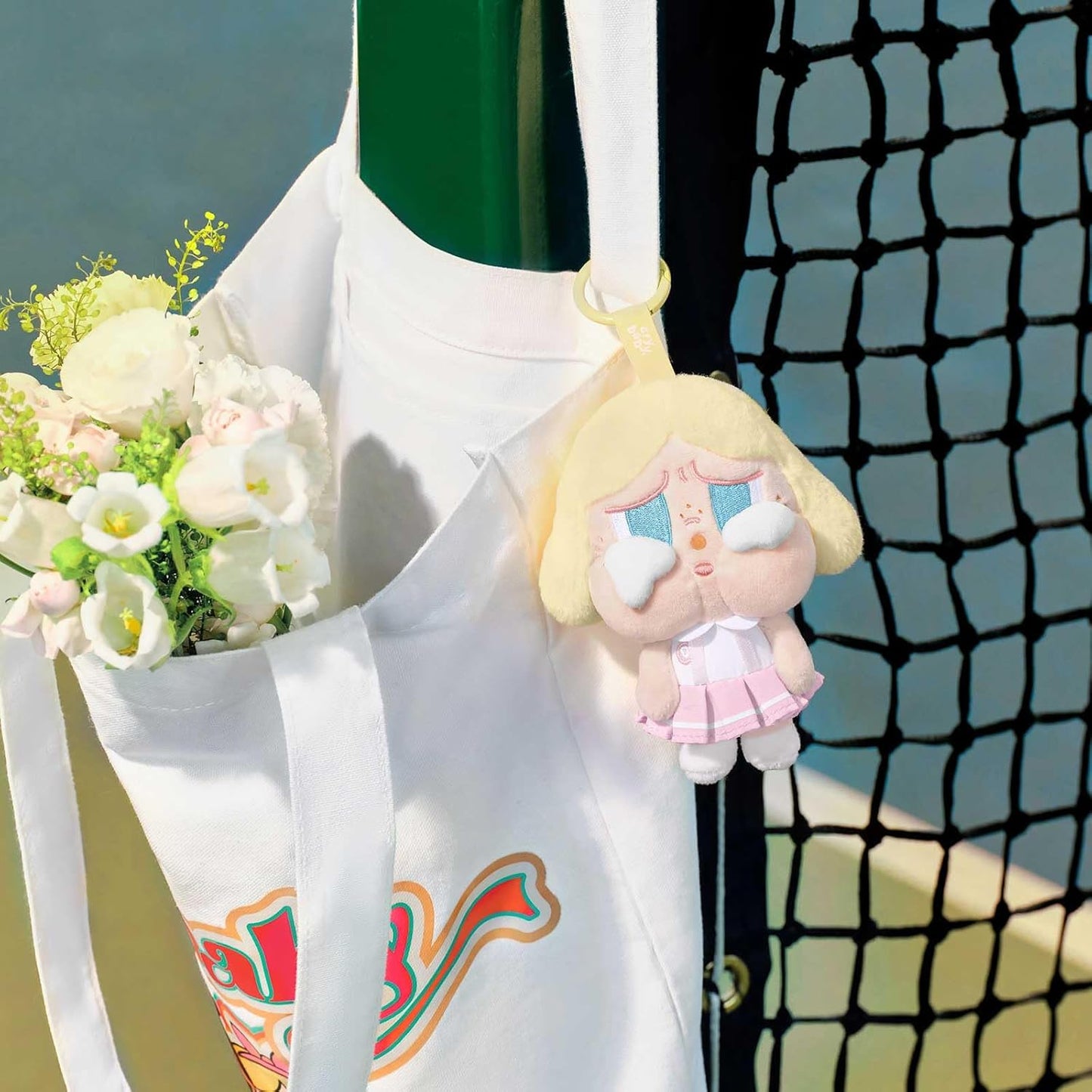 Caja con colgante de felpa, figuras Crybaby, Popmart.(ABIERTO).