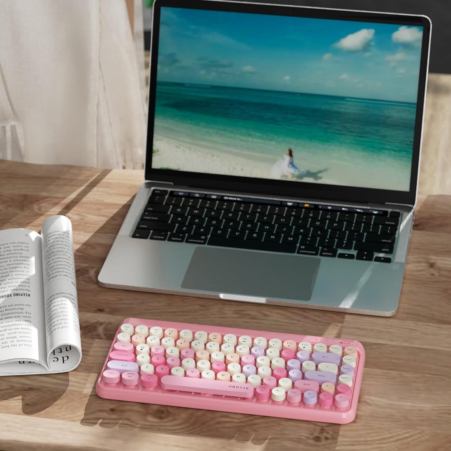 Teclado portátil Ubotie Bluetooth colorido inalámbrico