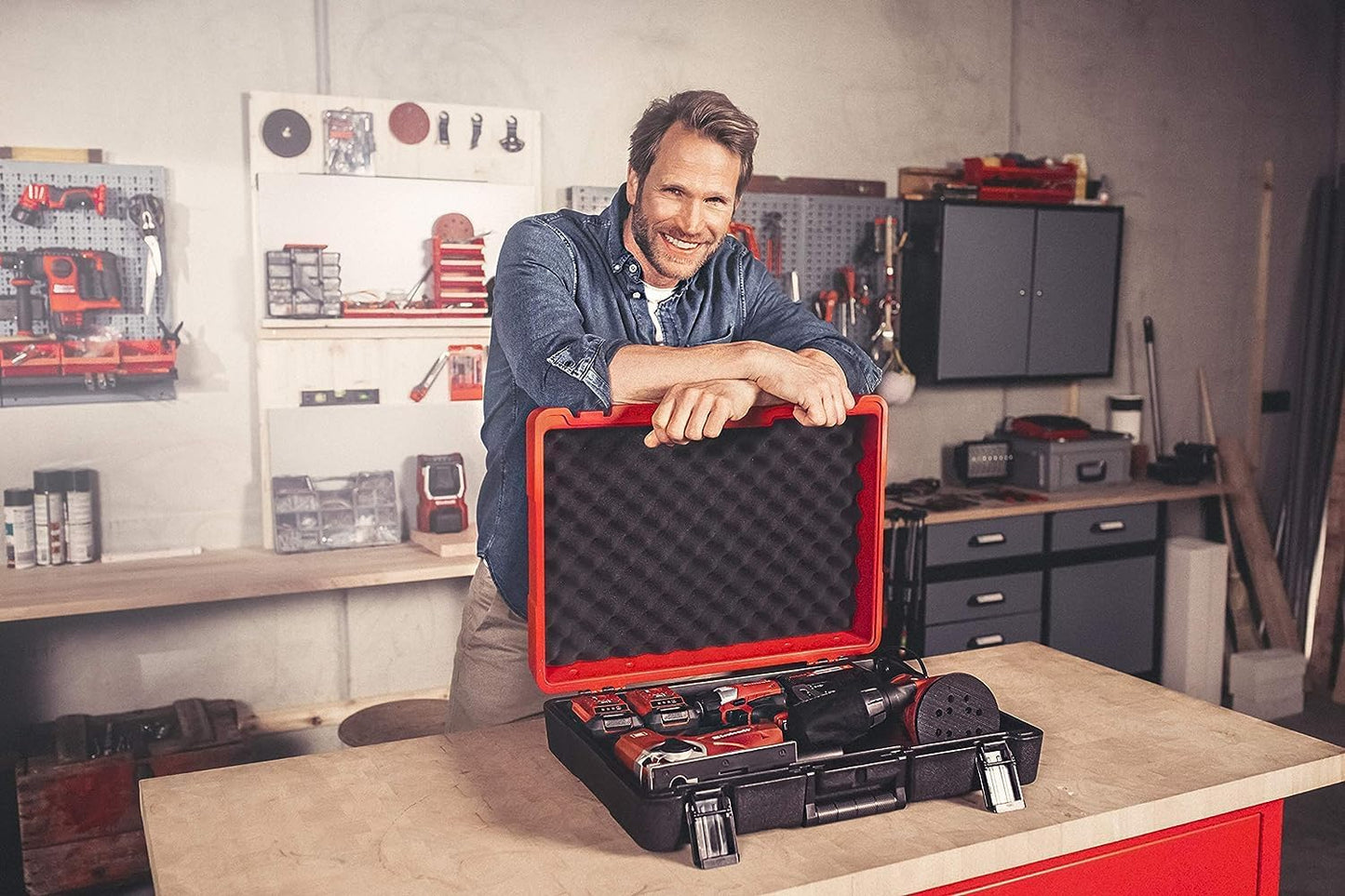 Caja de herramientas Einhell, M55, c/inserciones de espuma.